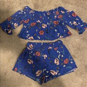 Shorts & Off the shoulder Set